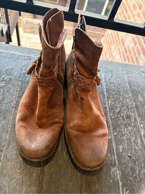 Born booties ankle boots brown tassels western country women's 11